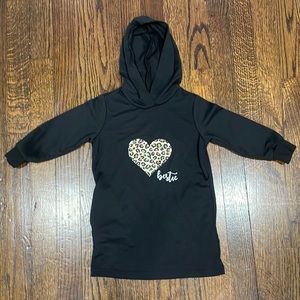 Toddler Girl black hoodie dress with animal print heart size 2T